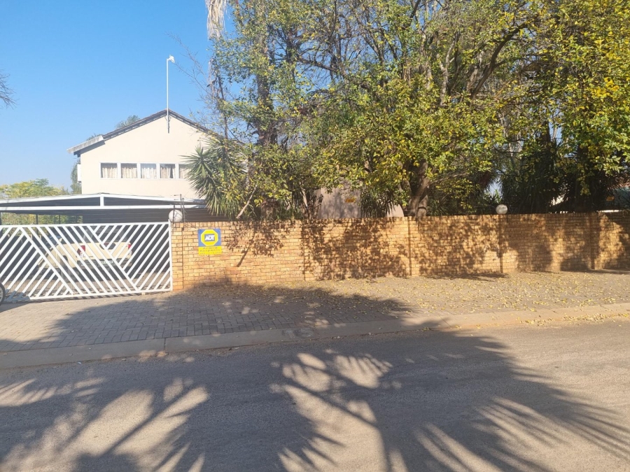 4 Bedroom Property for Sale in Melodie North West